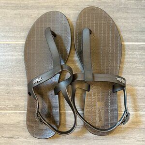 Melissa Sun Ventura T-Strap Jelly Sandals, Graphite Metallic, Women's Size 9